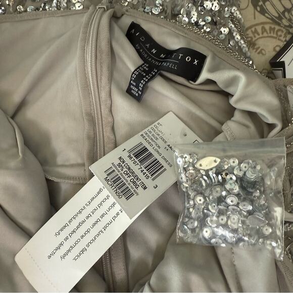 Aidan Mattox Women’s Silver Embellished Open Back Evening Dress Gown Sz 14 - Picture 8 of 10